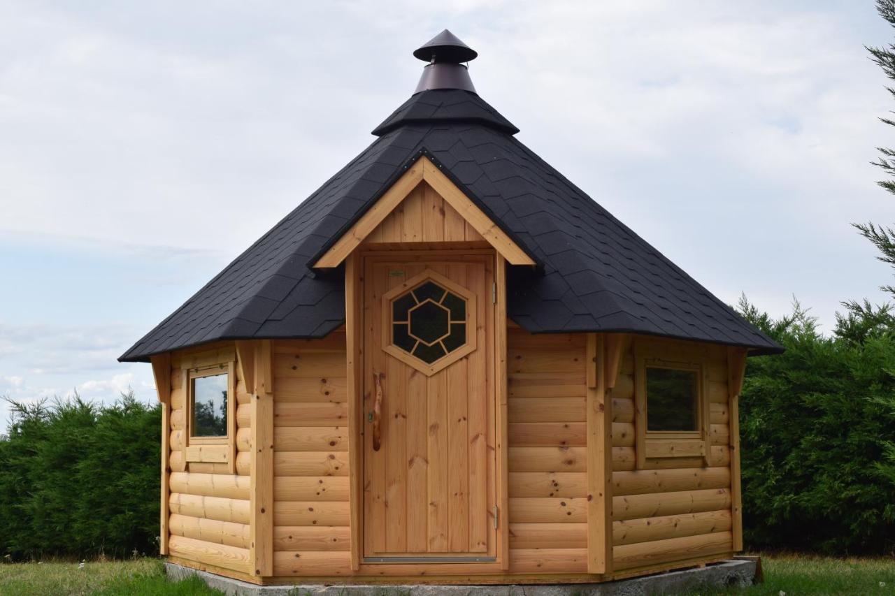 Les Cabanes Magiques De Mariegillou Apartment Avrilly Luaran gambar