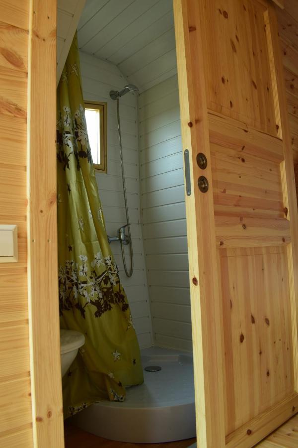 Les Cabanes Magiques De Mariegillou Apartment Avrilly Luaran gambar