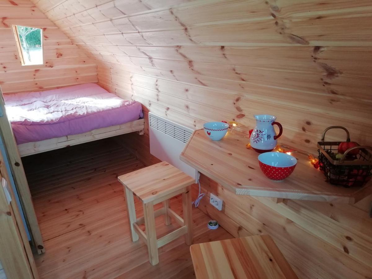Les Cabanes Magiques De Mariegillou Apartment Avrilly Luaran gambar